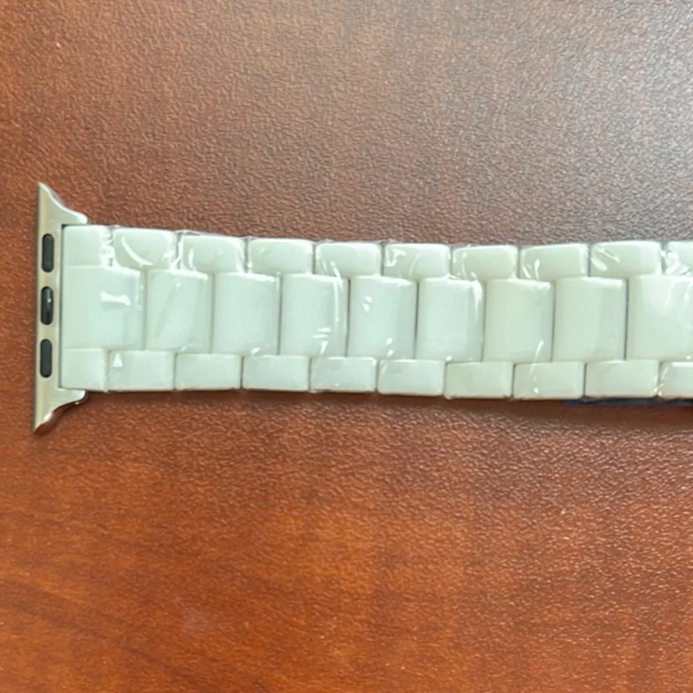 White Ceramic Smartwatch Band-Secure Clasp-with adjustment pins. NOT Apple Brand